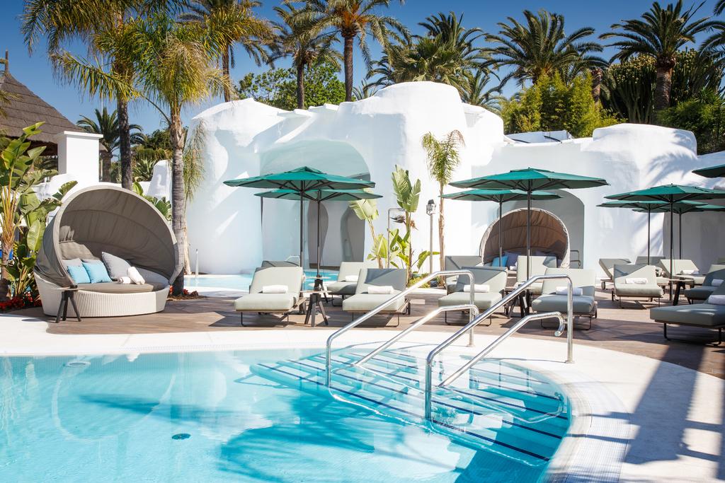 Who Offers Unforgettable & Luxurious Stays in Marbella?